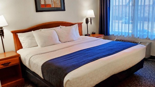 Magnuson Grand Pikes Peak image 20