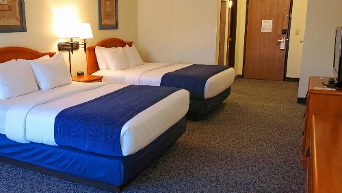 Magnuson Grand Pikes Peak image 3