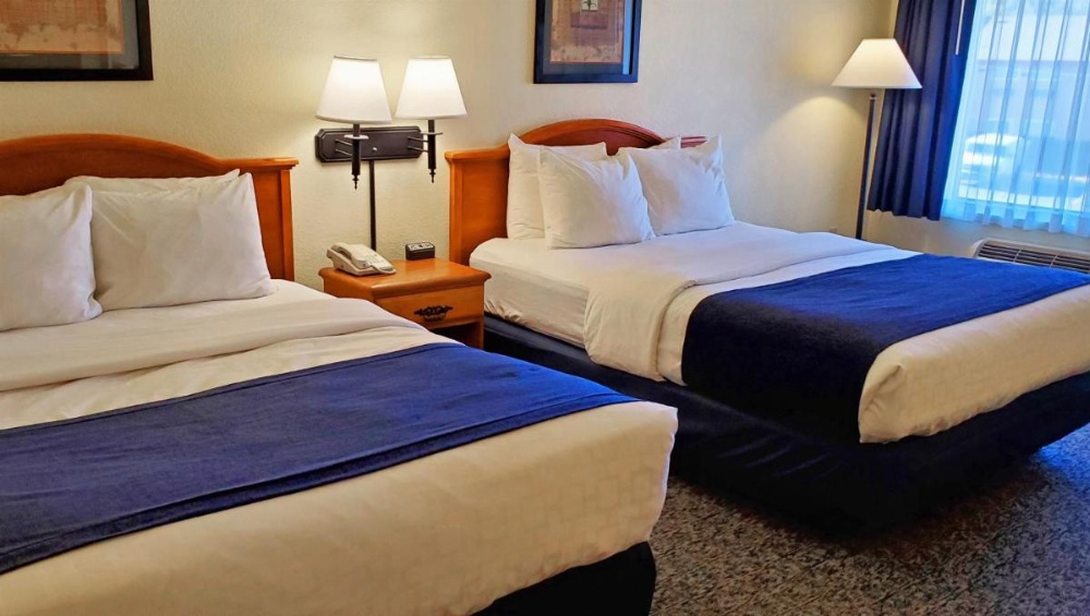 Magnuson Grand Pikes Peak